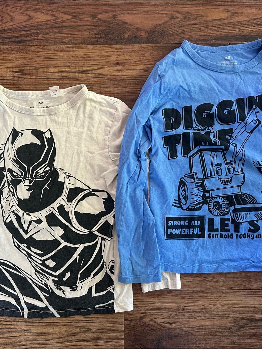 H&M Boys' Long Sleeve Graphic Tee’s